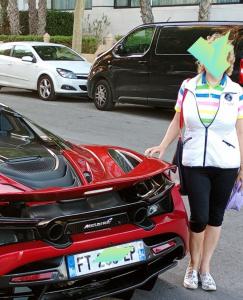 698741307: Chica busca chico en Murcia