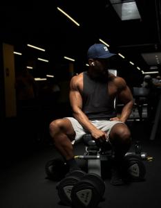 613313617: Chico busca chica en La Coruña