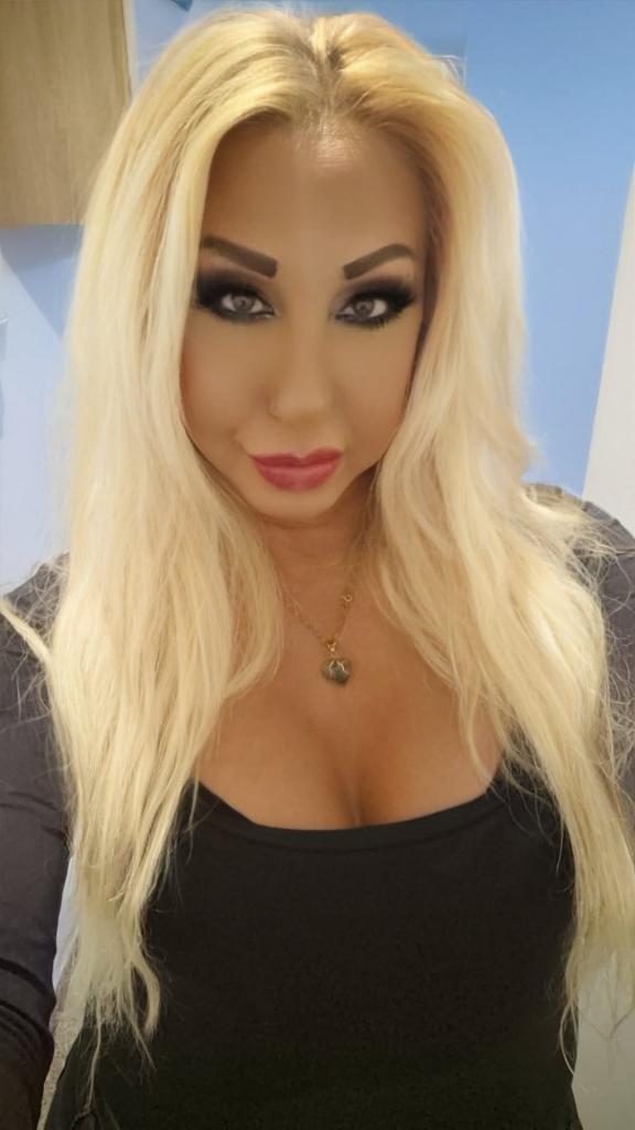 610808068: Chica busca chico en Lérida