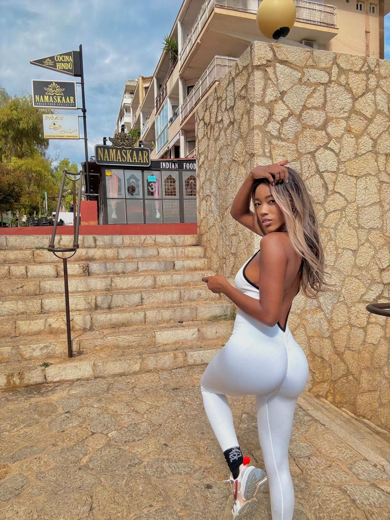 Chica busca chico en Mallorca: 