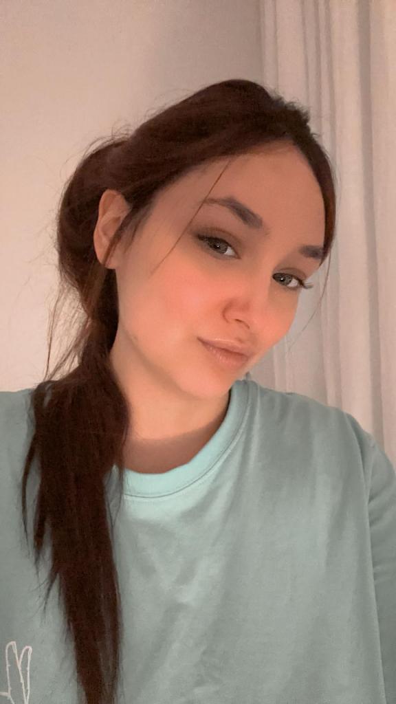 Chica busca chico en Valencia: Chica busca chico