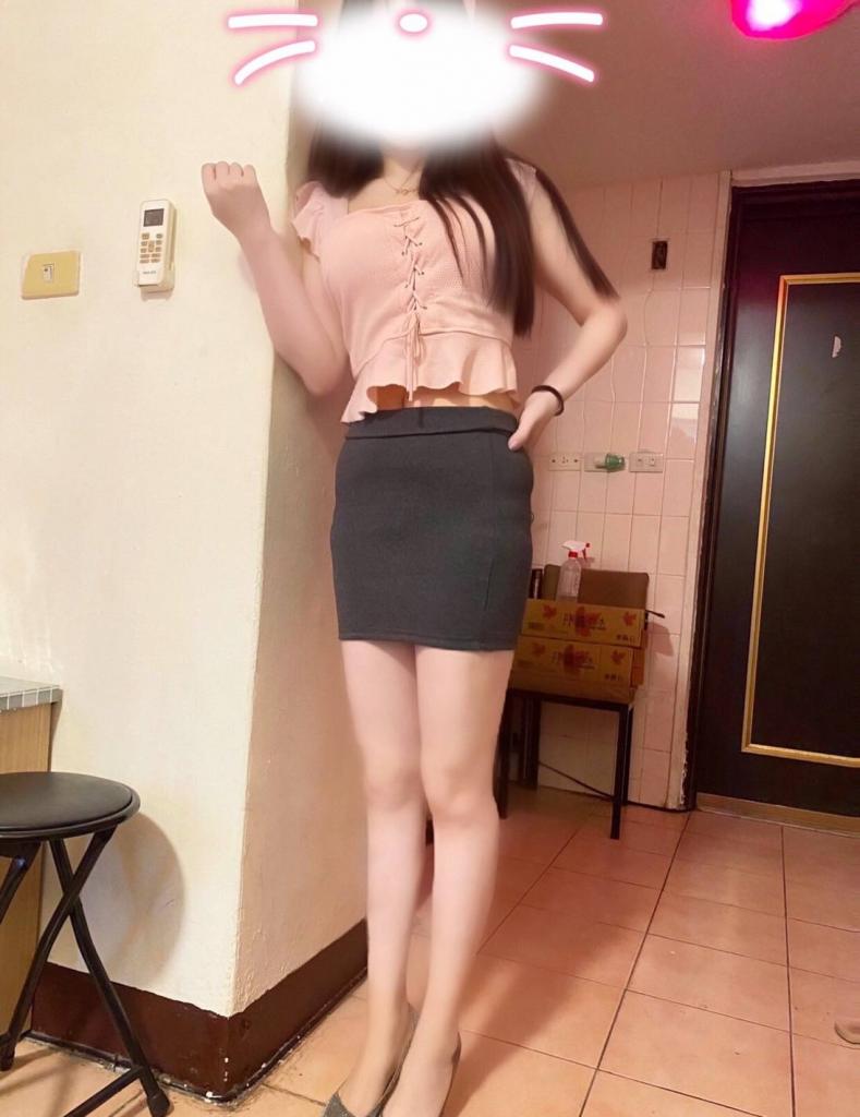 688432150: Chica busca chico en Madrid