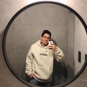 614703200: Chico busca chica en Madrid