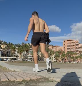 691882344: Chico busca chica en Málaga