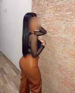 662437912: Chica busca chico en Madrid