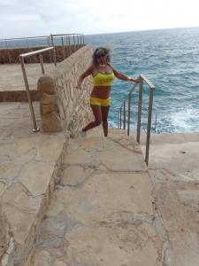 631167437: Chica busca chico en Tarragona