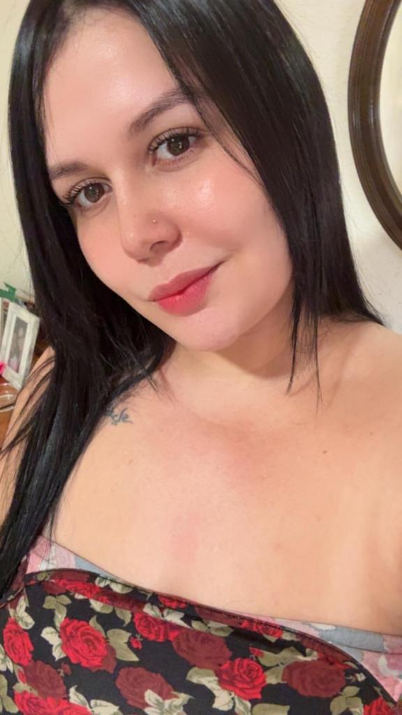 613850777: Chica busca chico en Barcelona