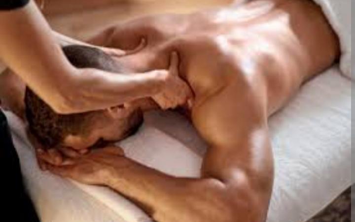 658454097: Chica busca chico en Granada