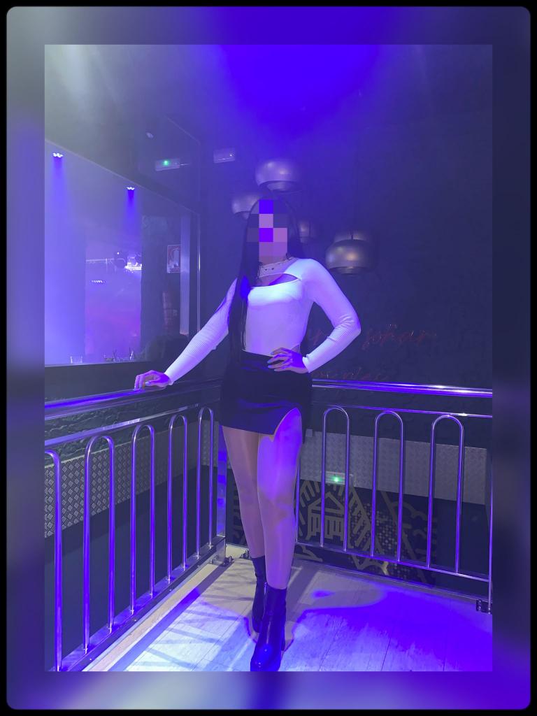 663147832: Chica busca chico en Madrid