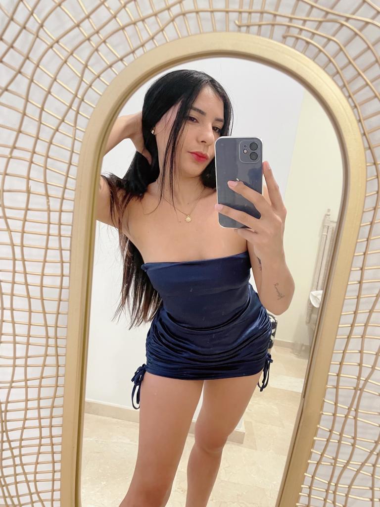 627067638: Chica busca chico en Cádiz