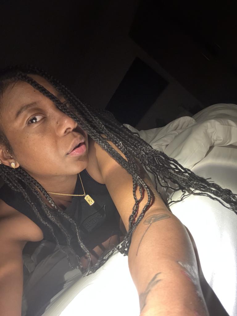 Chica busca chico en Madrid: Chica busca chico