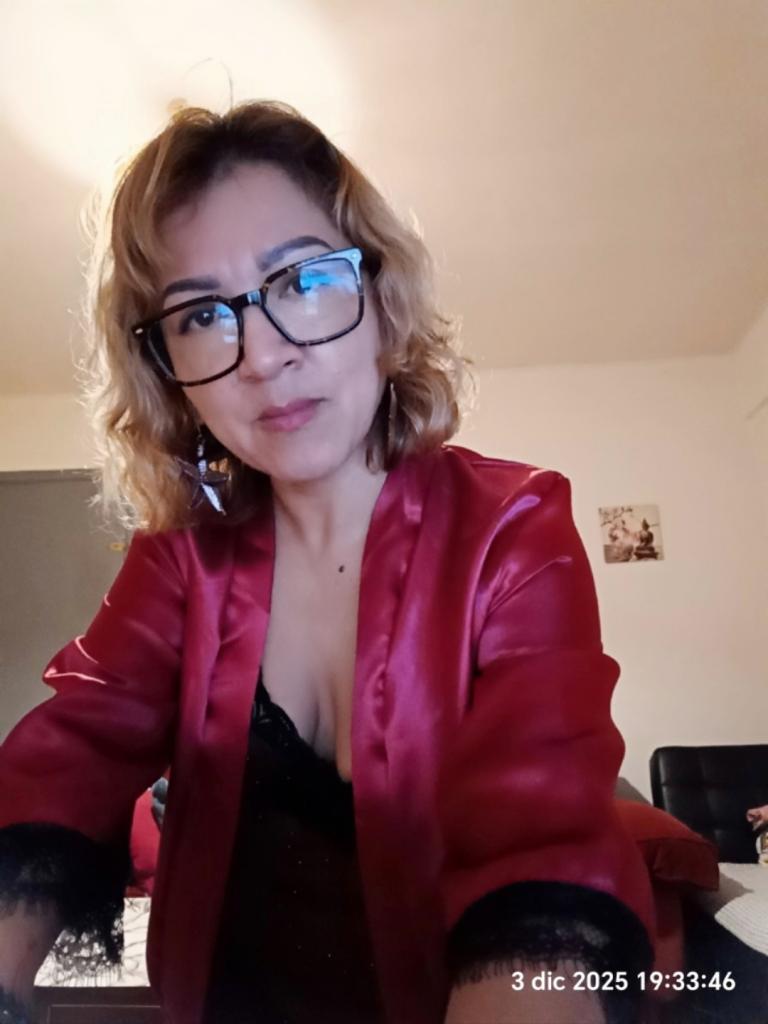 642993494: Chica busca chico en Pontevedra