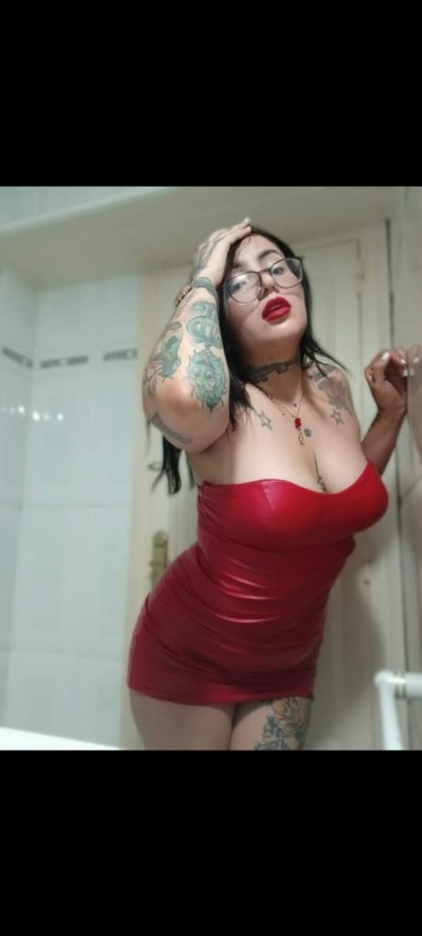 669022765: Chica busca chico en Barcelona