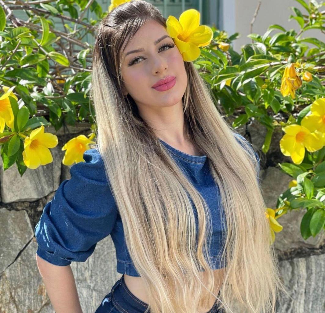 614008316: Chica busca chico en Barcelona