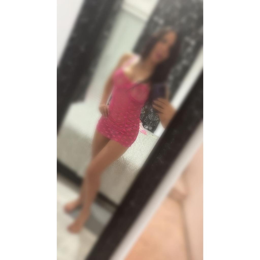 674679757: Chica busca chico en Málaga