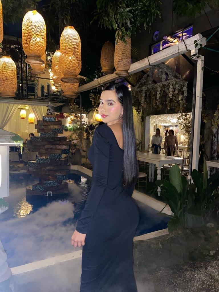 695352443: Chica busca chico en Tenerife