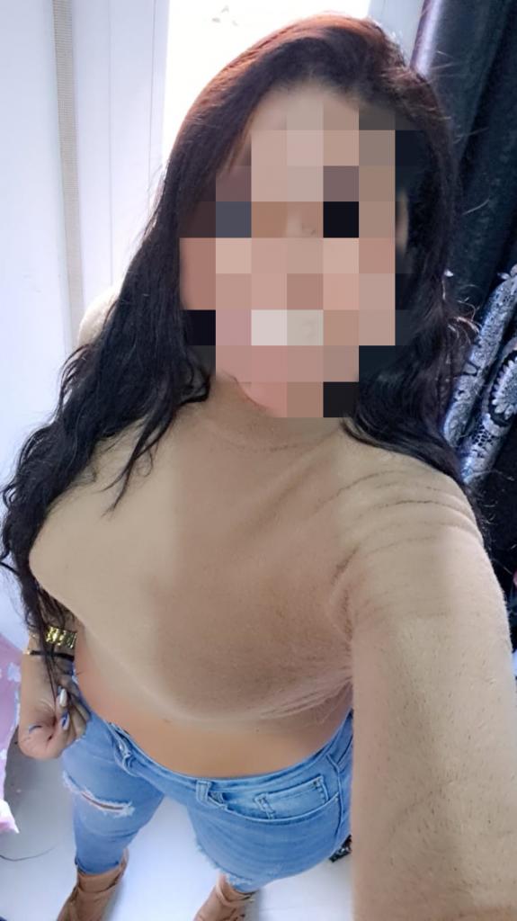 604364425: Chica busca chico en Málaga