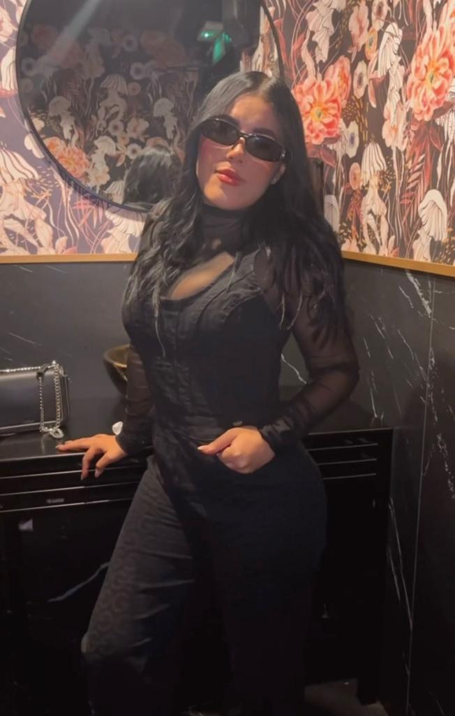 672994810: Chica busca chico en Mallorca