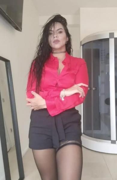 610176205: Chica busca chico en Guipúzcoa