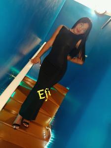 722334380: Chica busca chico en Barcelona