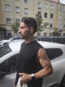 623731299: Chico busca chica en Madrid