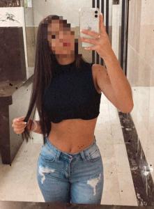 623345083: Chica busca chico en La Coruña