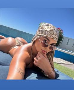 647278355: Chica busca chico en Guipúzcoa