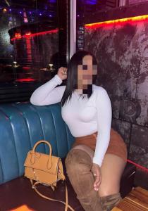 604364425: Chica busca chico en Málaga