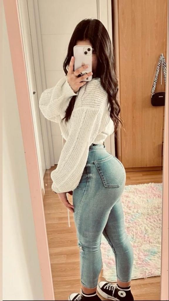 Chica busca chico en Almería: 