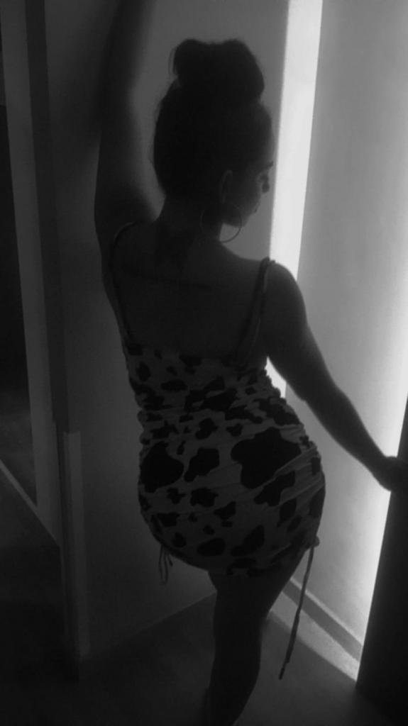 611654085: Chica busca chico en Cádiz