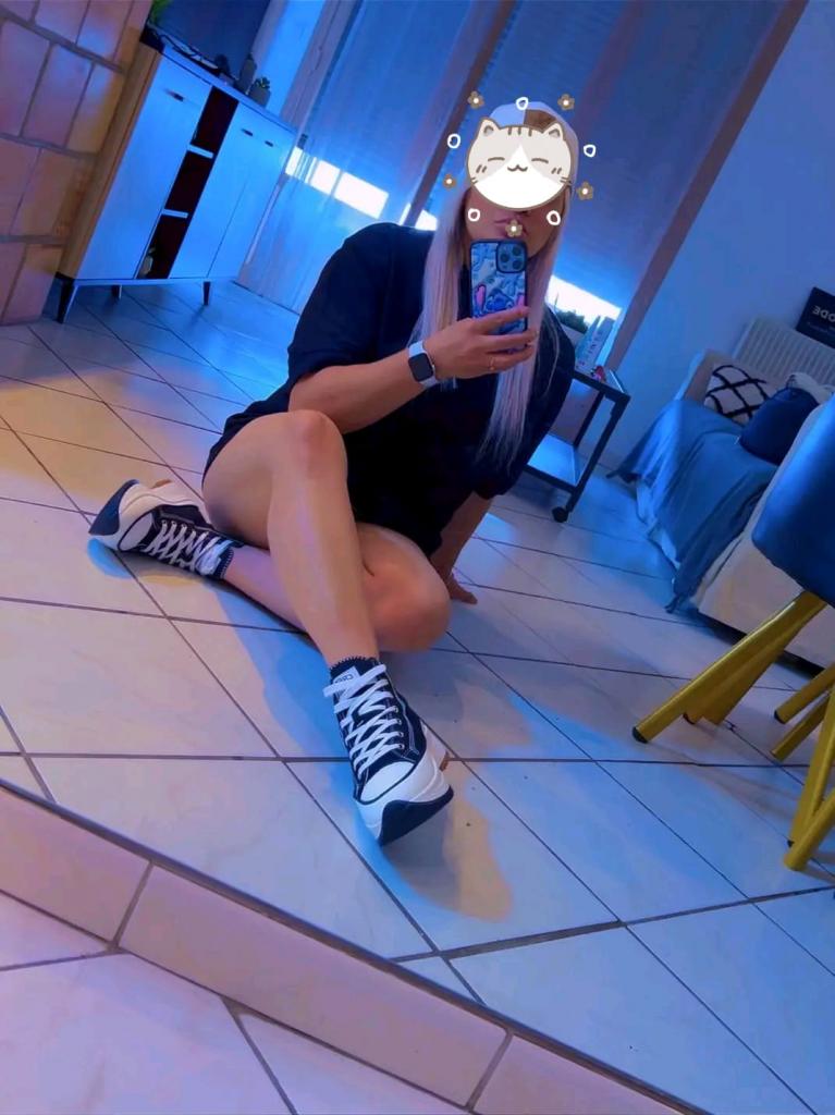 614978599: Chica busca chico en Asturias