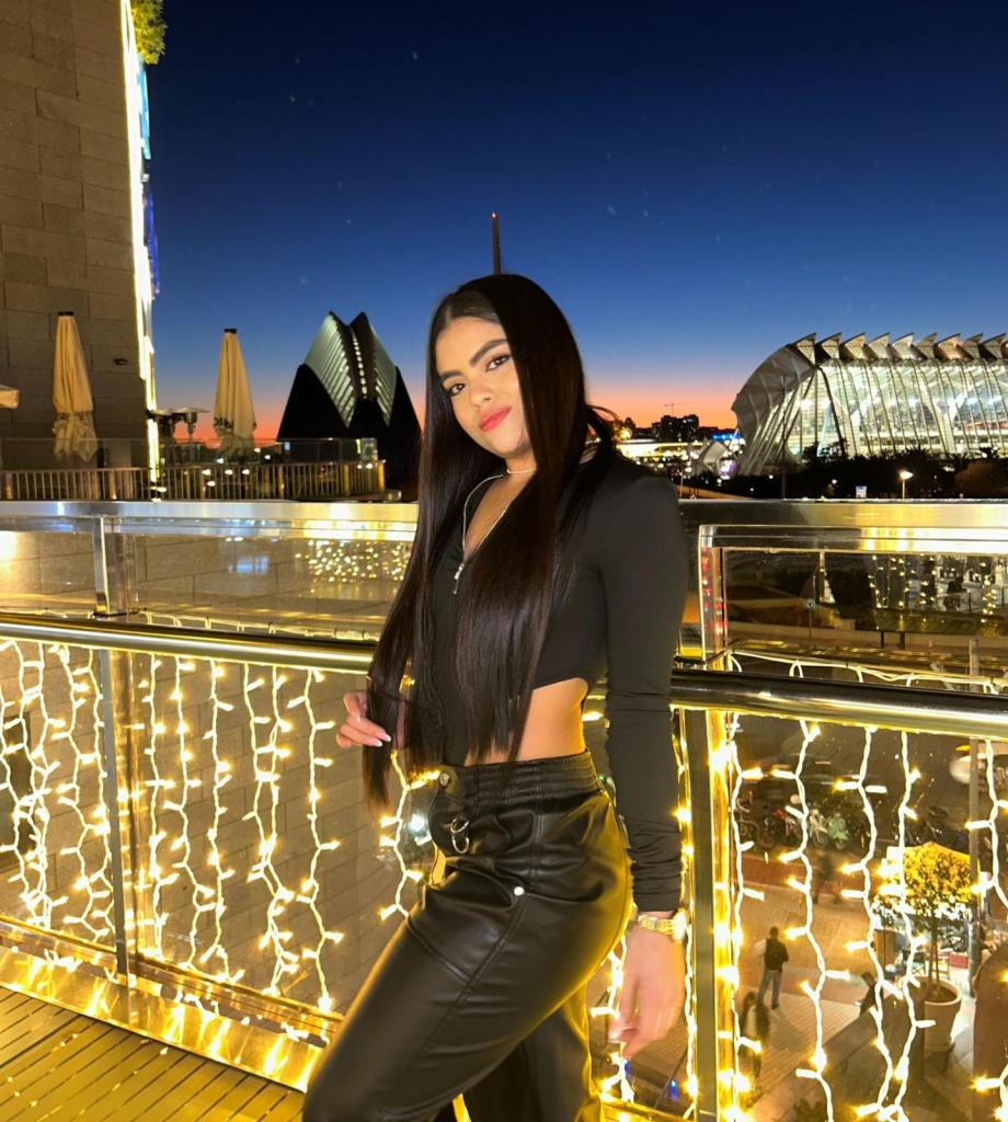 643047241: Travesti en Castellón