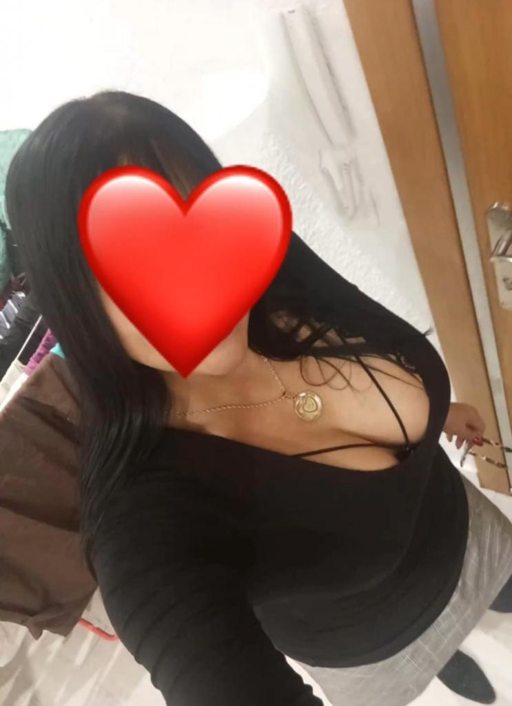 604880051: Chica busca chico en Navarra
