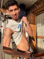 663147487: Chico busca chica en Madrid