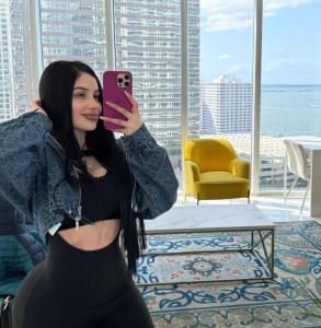 653975415: Chica busca chico en Cádiz