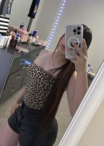 674665398: Chica busca chico en Barcelona