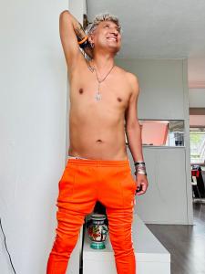 608259318: Chico busca chica en Barcelona