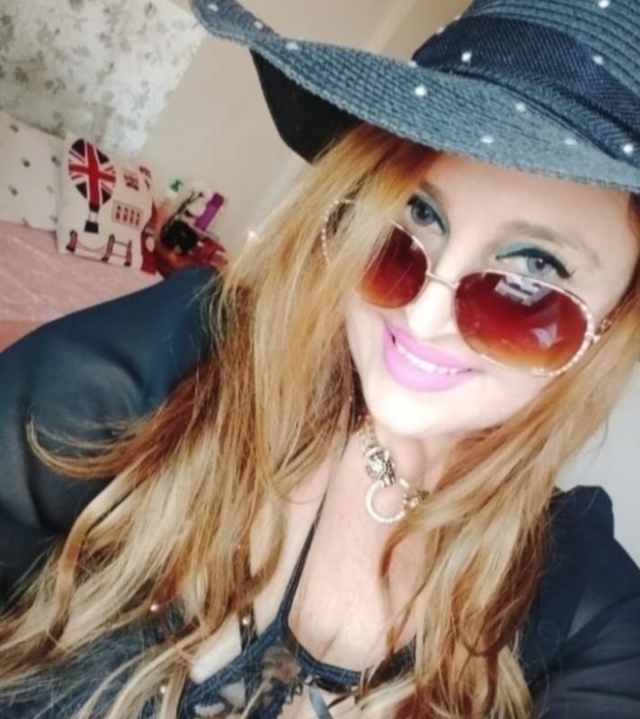 678176210: Chica busca chico en Las Palmas