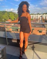 674093643: Chica busca chico en Barcelona