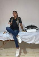 677023099: Chica busca chico en Sevilla