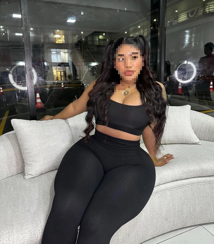 614574255: Chica busca chico en Lugo