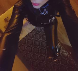 604181042: Chica busca chico en Madrid