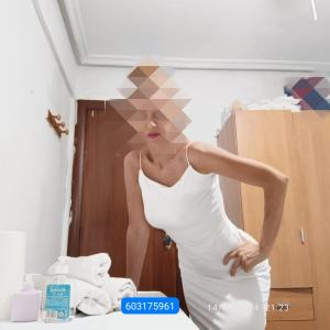 603175961: Chica busca chico en Navarra