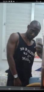 613341707: Chico busca chica en Alicante