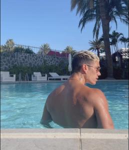 633521037: Chico busca chica en Las Palmas