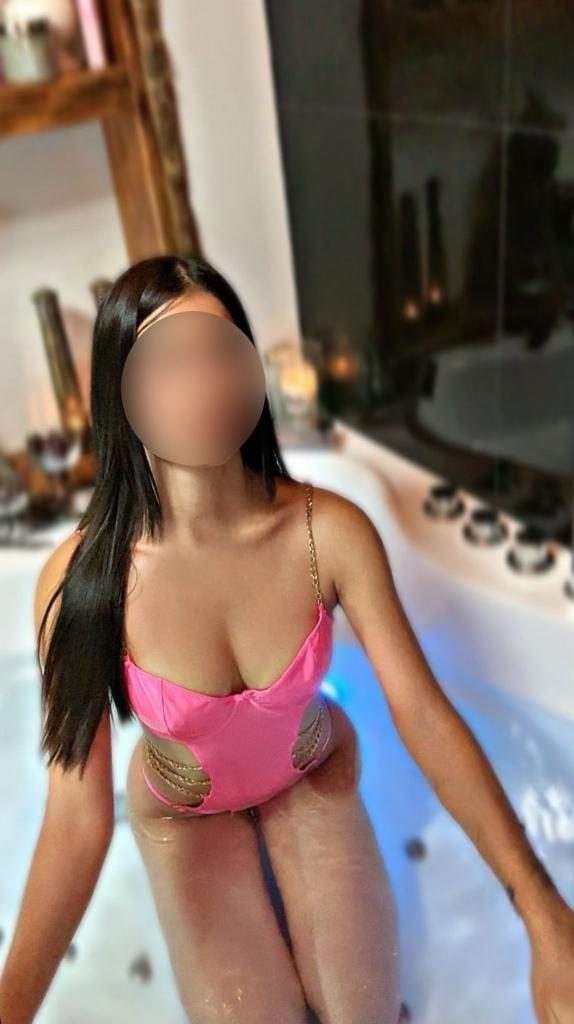 643382815: Chica busca chico en Guipúzcoa