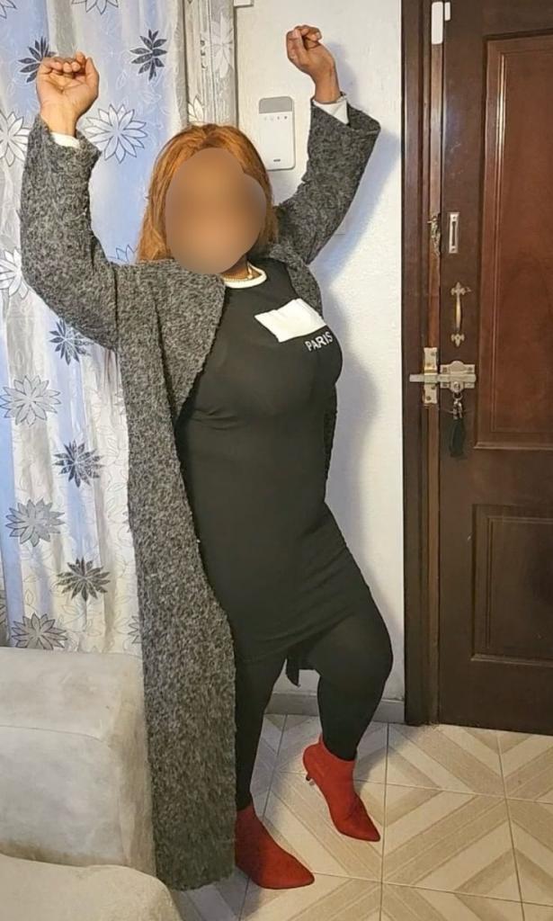 631194071: Chica busca chico en Pontevedra