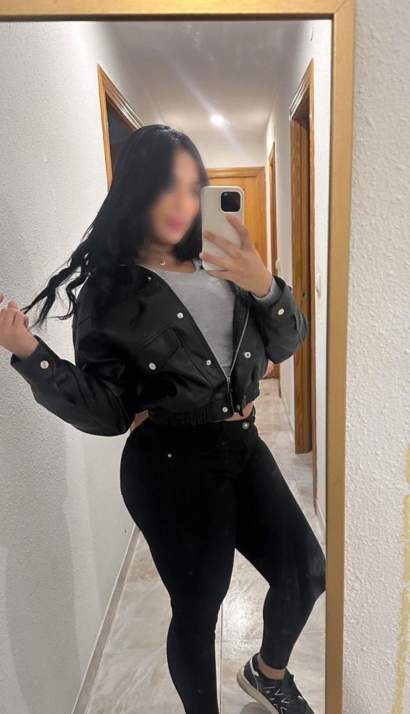 635243054: Chica busca chico en Granada