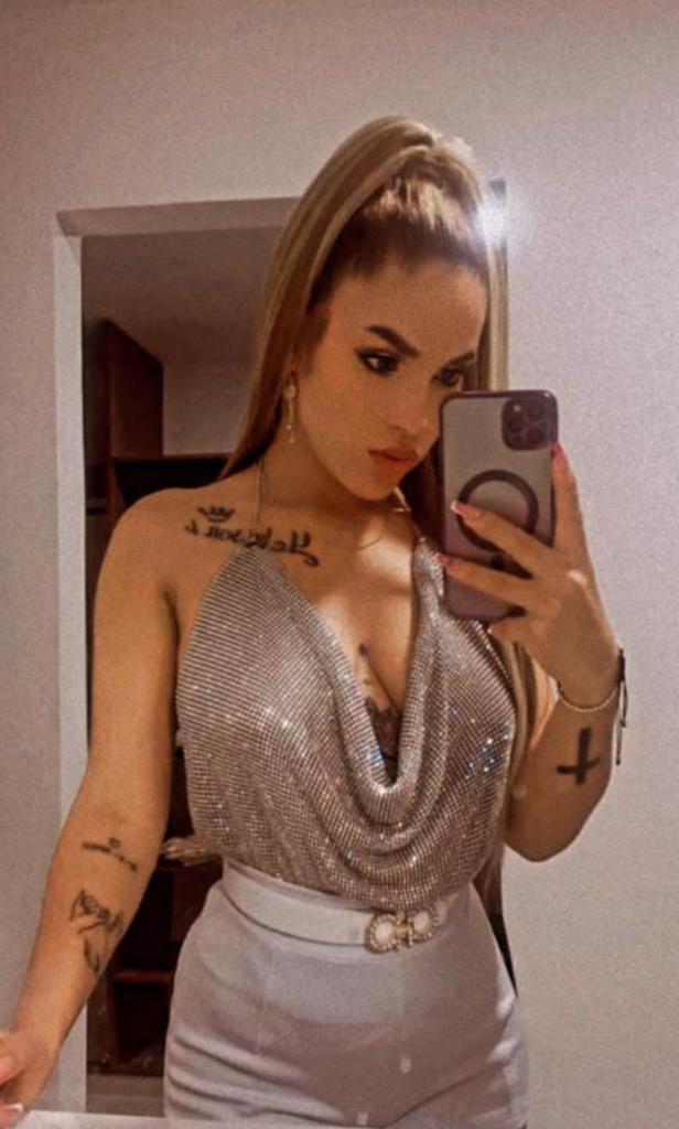 Chica busca chico en Ibiza: Chica busca chico