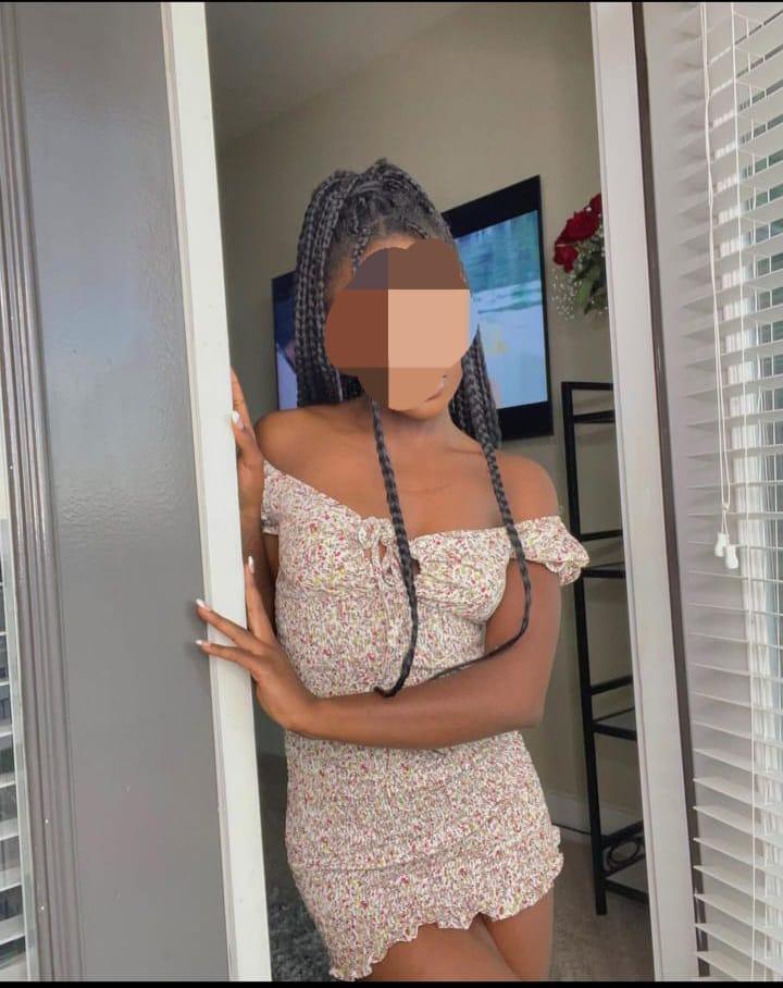 614743238: Chica busca chico en Málaga